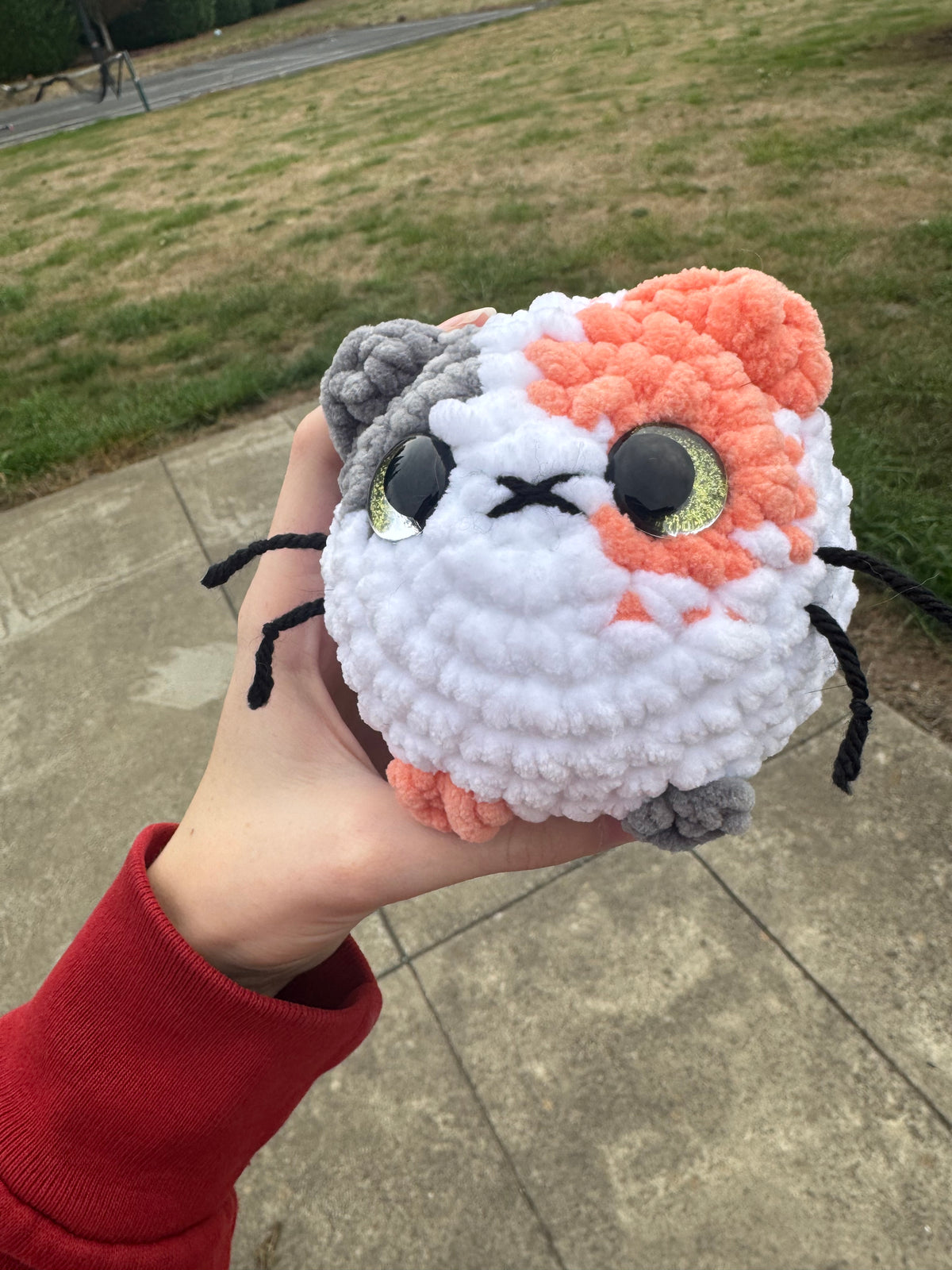 Cute Sparkly Eye Loaf Cat (Customizable)
