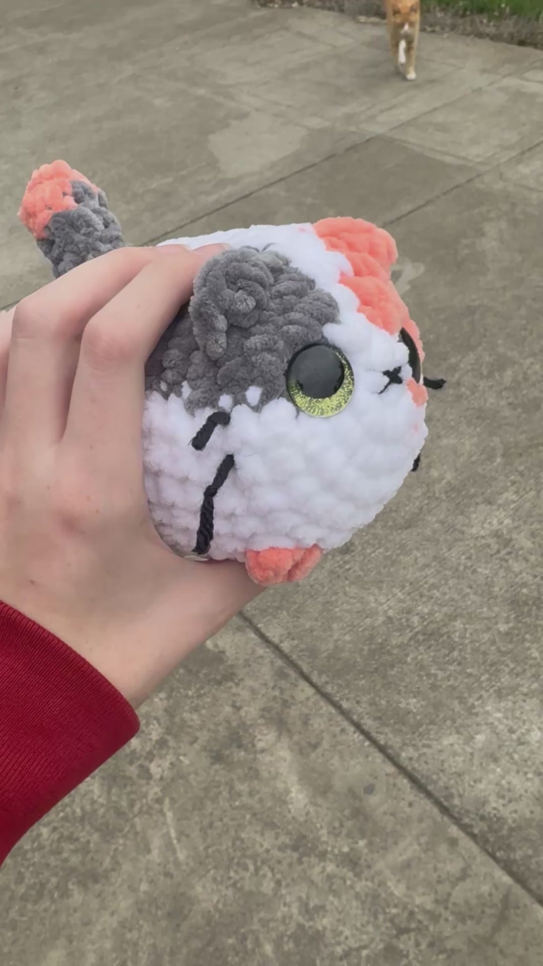 Cute Sparkly Eye Loaf Cat (Customizable)